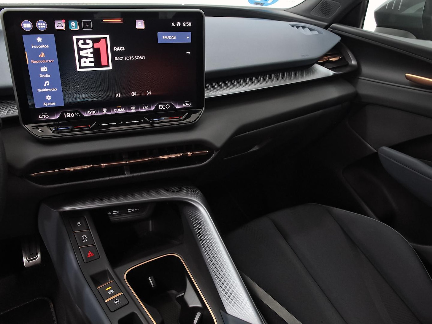 CUPRA Terramar 1.5 TSI e-Hybrid DSG 150 kW (204 CV) — photo 9