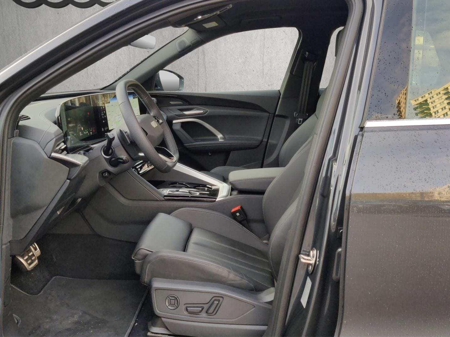 Bild über Audi Q5 SUV TDI quattro 150 kW S tronic - für weitere Informationen kontaktieren Sie den Audi Partner