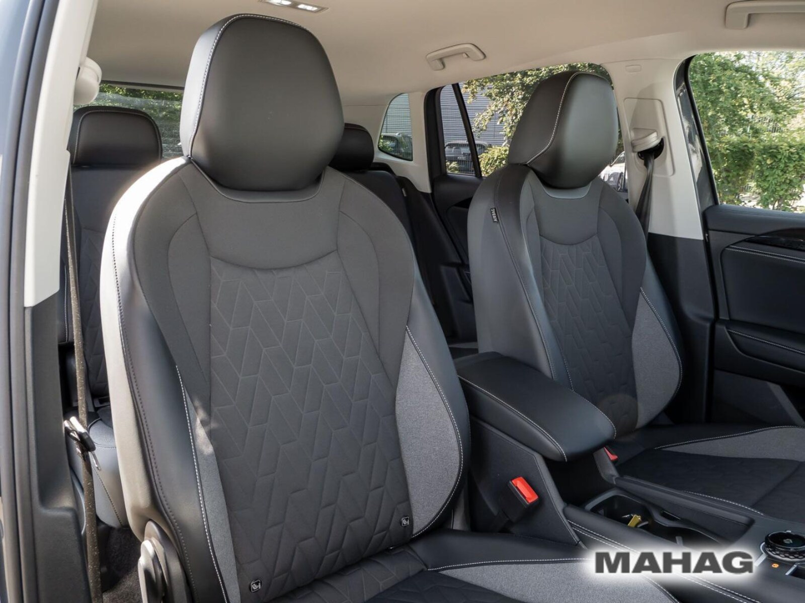 Volkswagen Tiguan – Bild 14