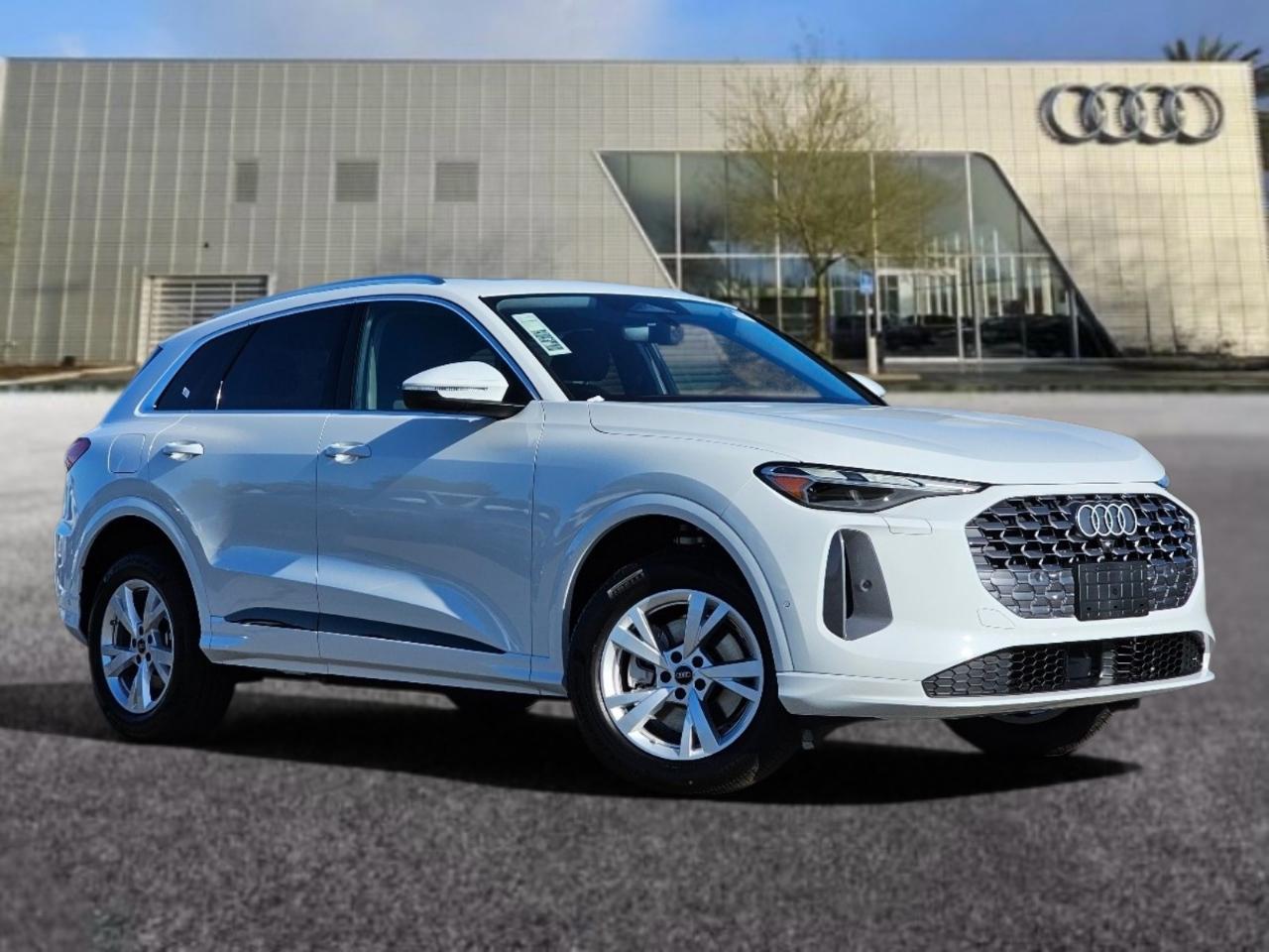 2026 Audi Q5 Premium quattro's photo