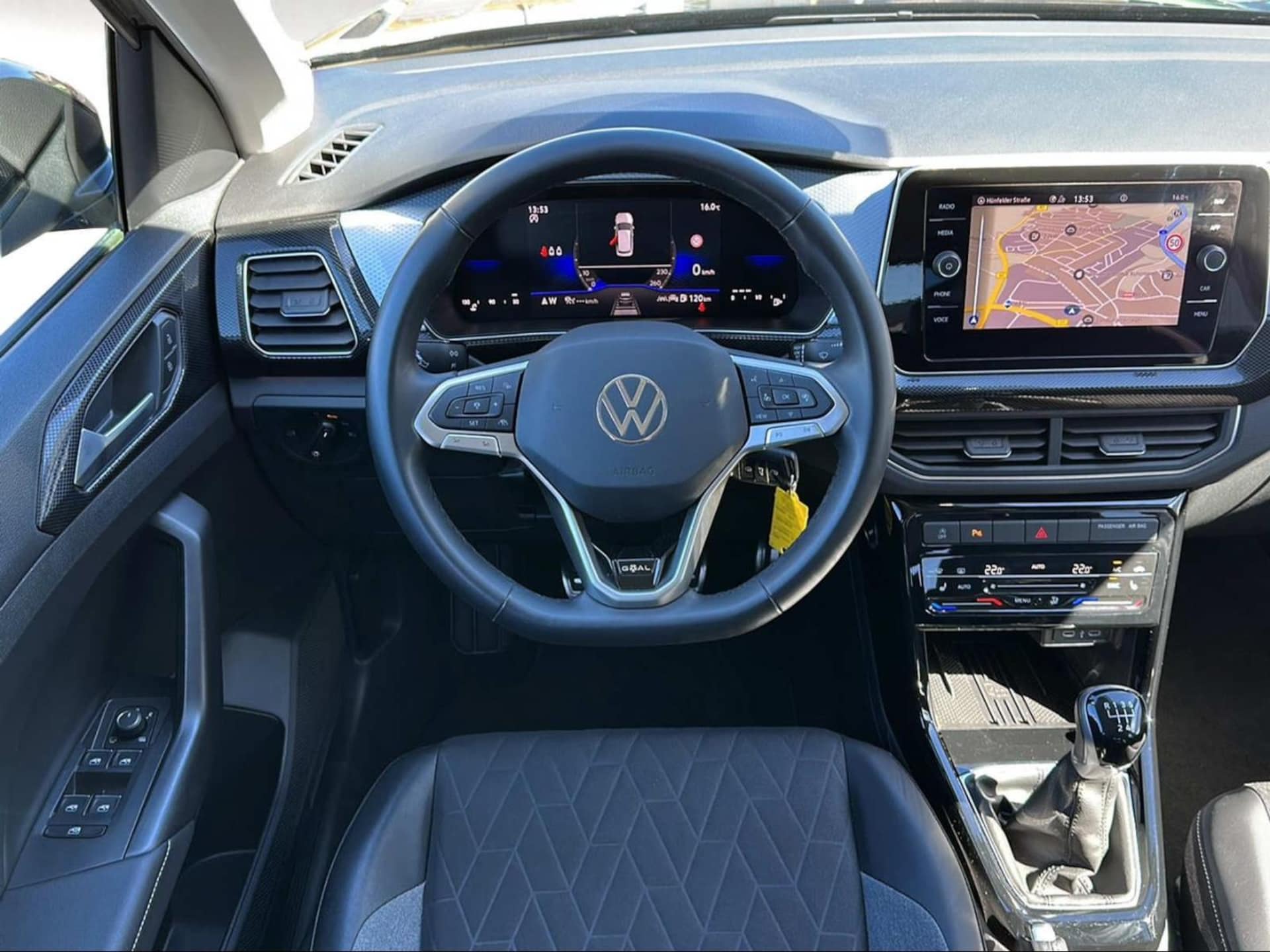 Volkswagen T-Cross Life