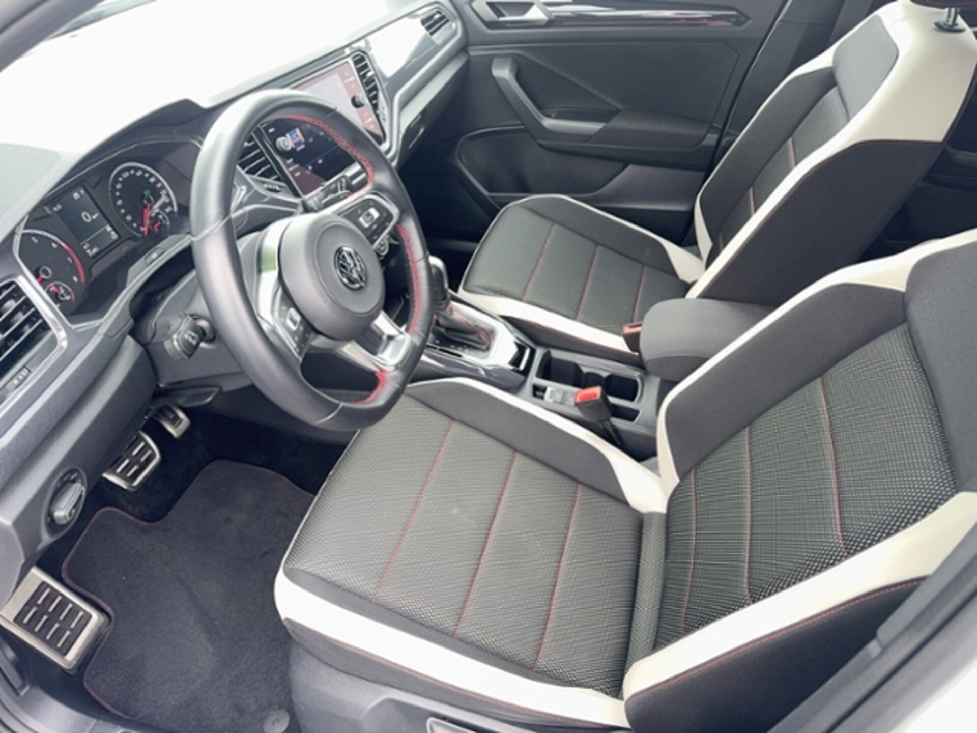 Volkswagen T-Roc Sport