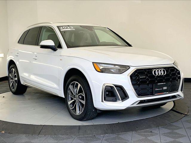 2023 Audi Q5 45 Premium's photo