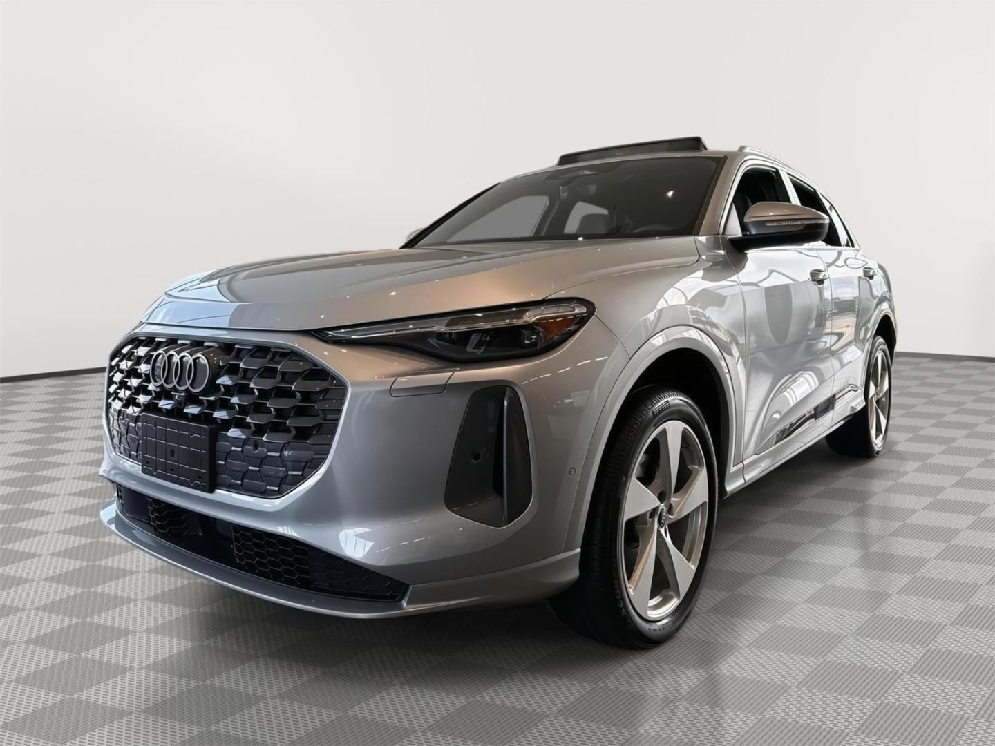 2026 Audi Q5 Premium Plus quattro's photo