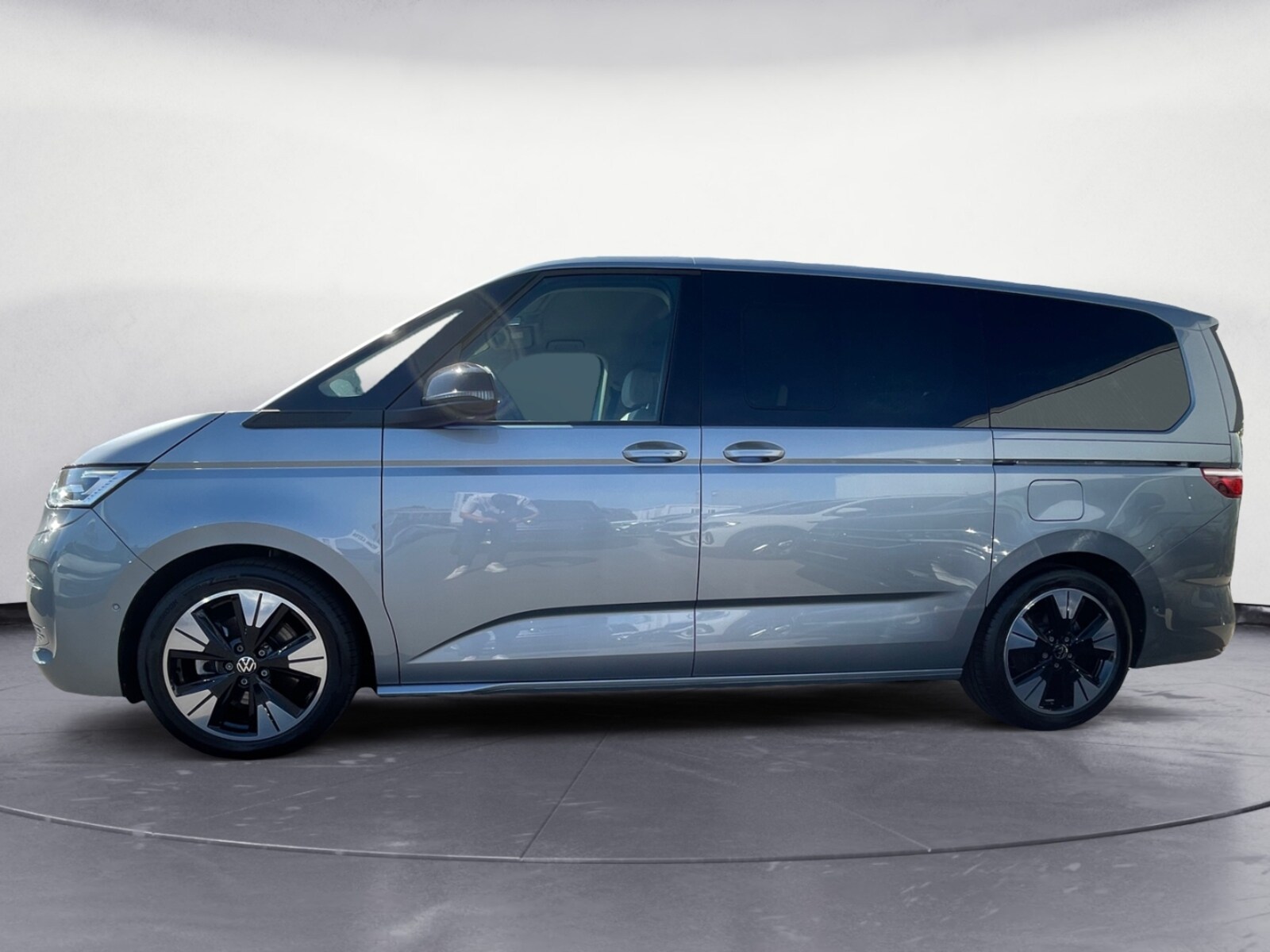 Volkswagen Multivan Langversion – Bild 2