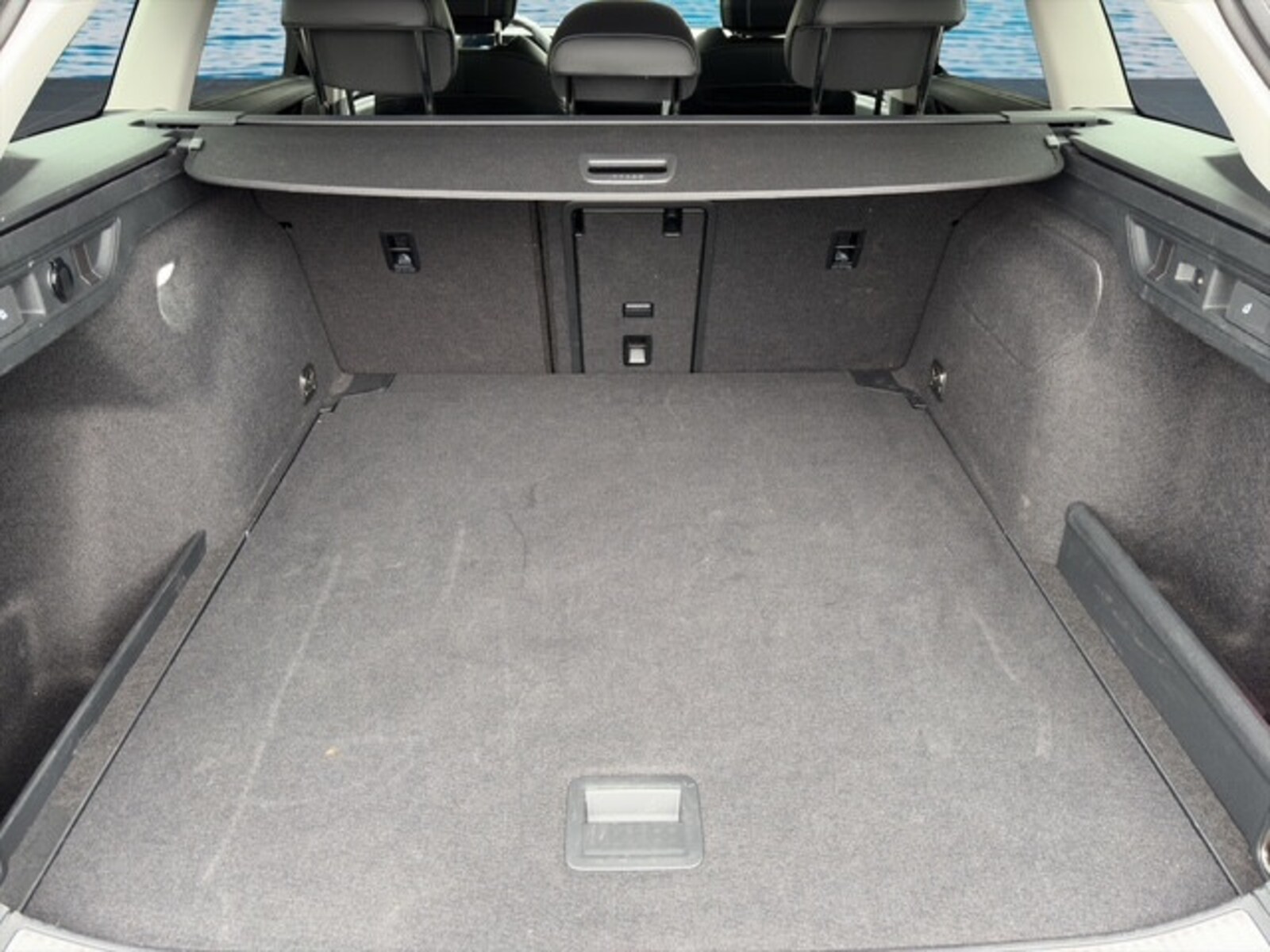 Volkswagen Passat – Bild 9