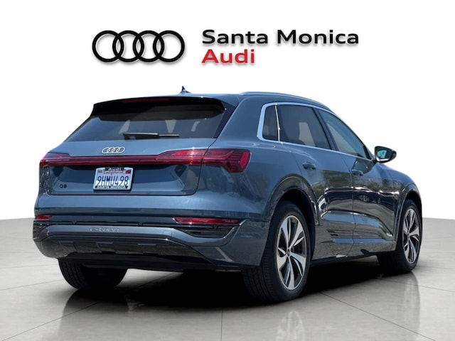 2024 Audi Q8 e-tron