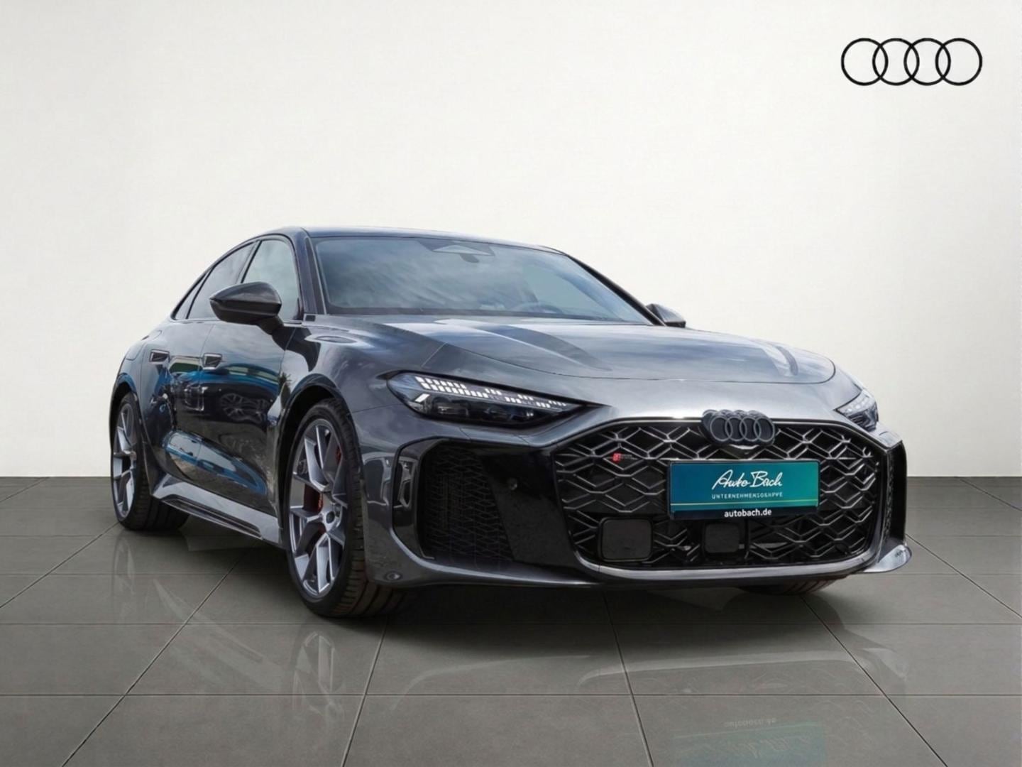 Bild über Audi RS 5 Limousine TFSI quattro 470 kW tiptronic - für weitere Informationen kontaktieren Sie den Audi Partner