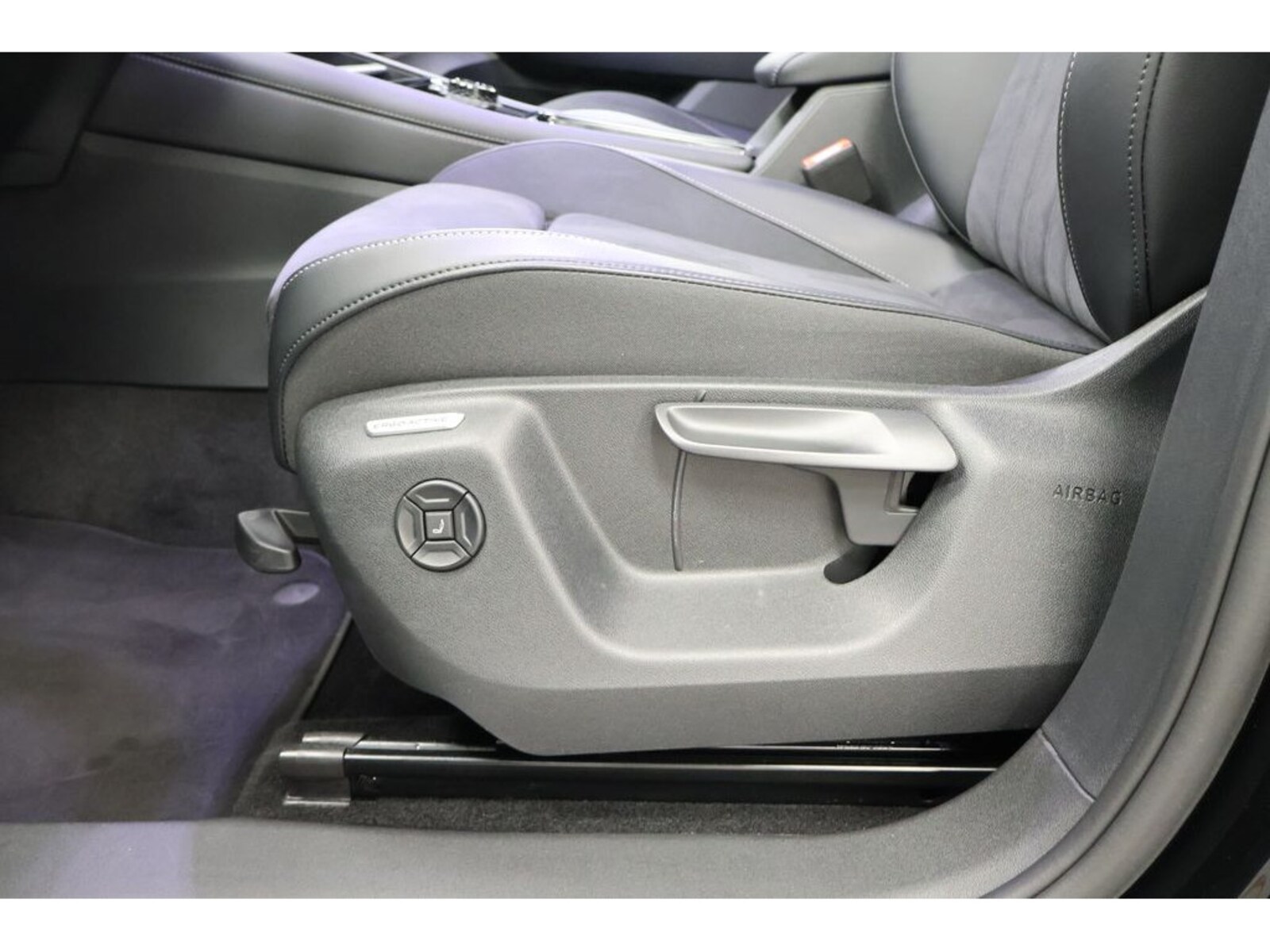Volkswagen Tiguan – Bild 23