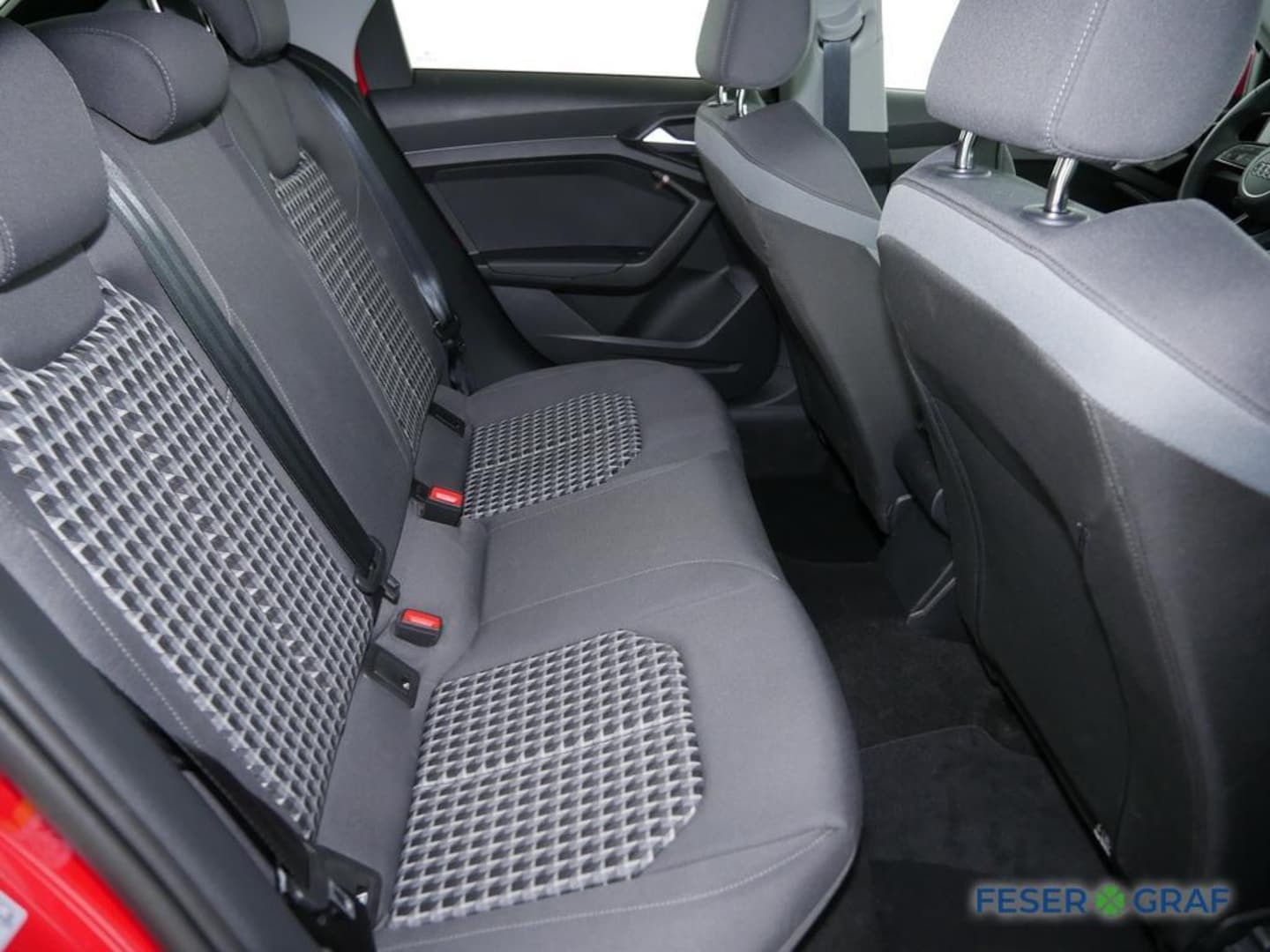 Bild über Audi A1 Sportback S line 30 TFSI S tronic - für weitere Informationen kontaktieren Sie den Audi Partner