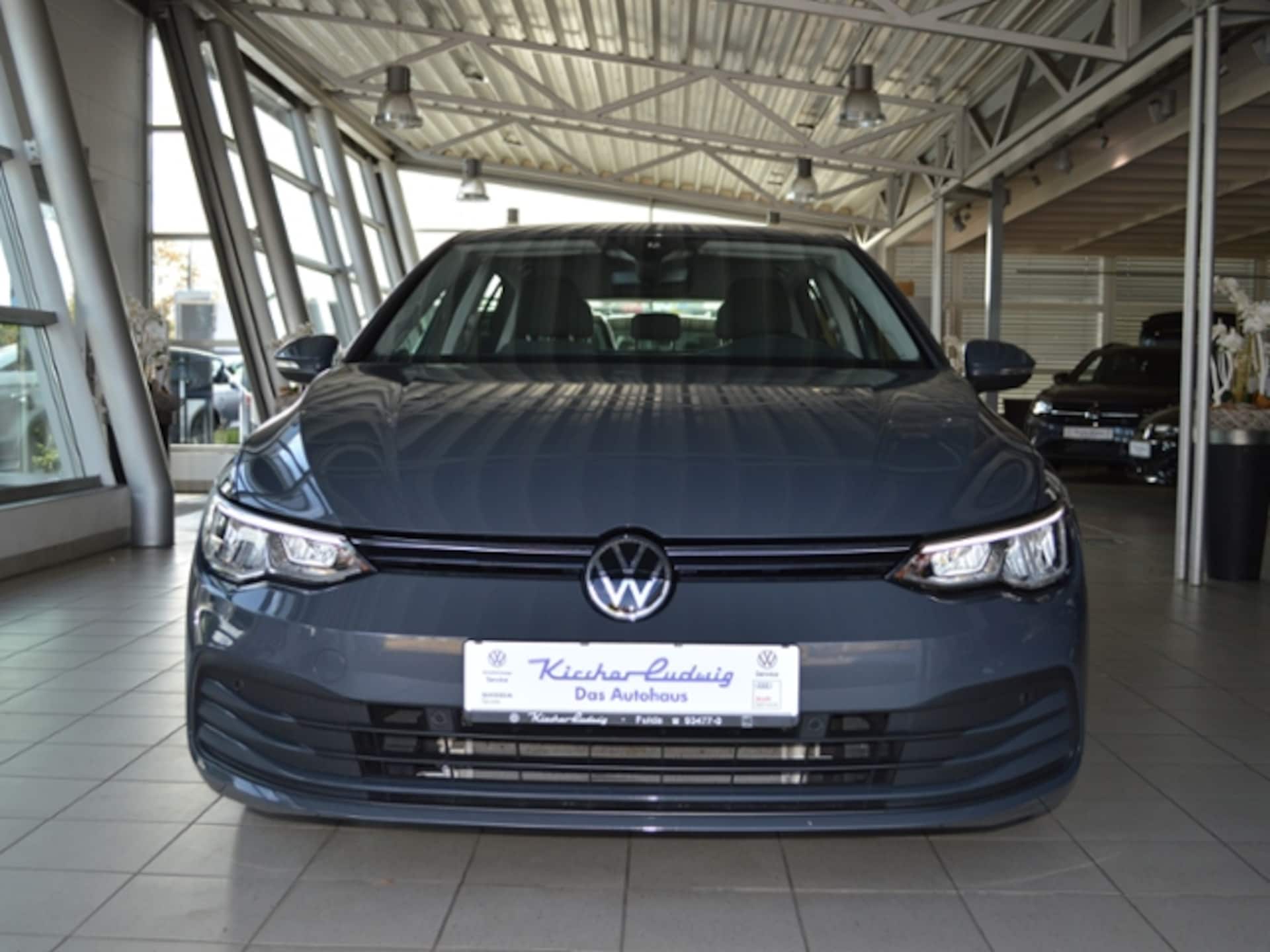 Volkswagen Golf Life
