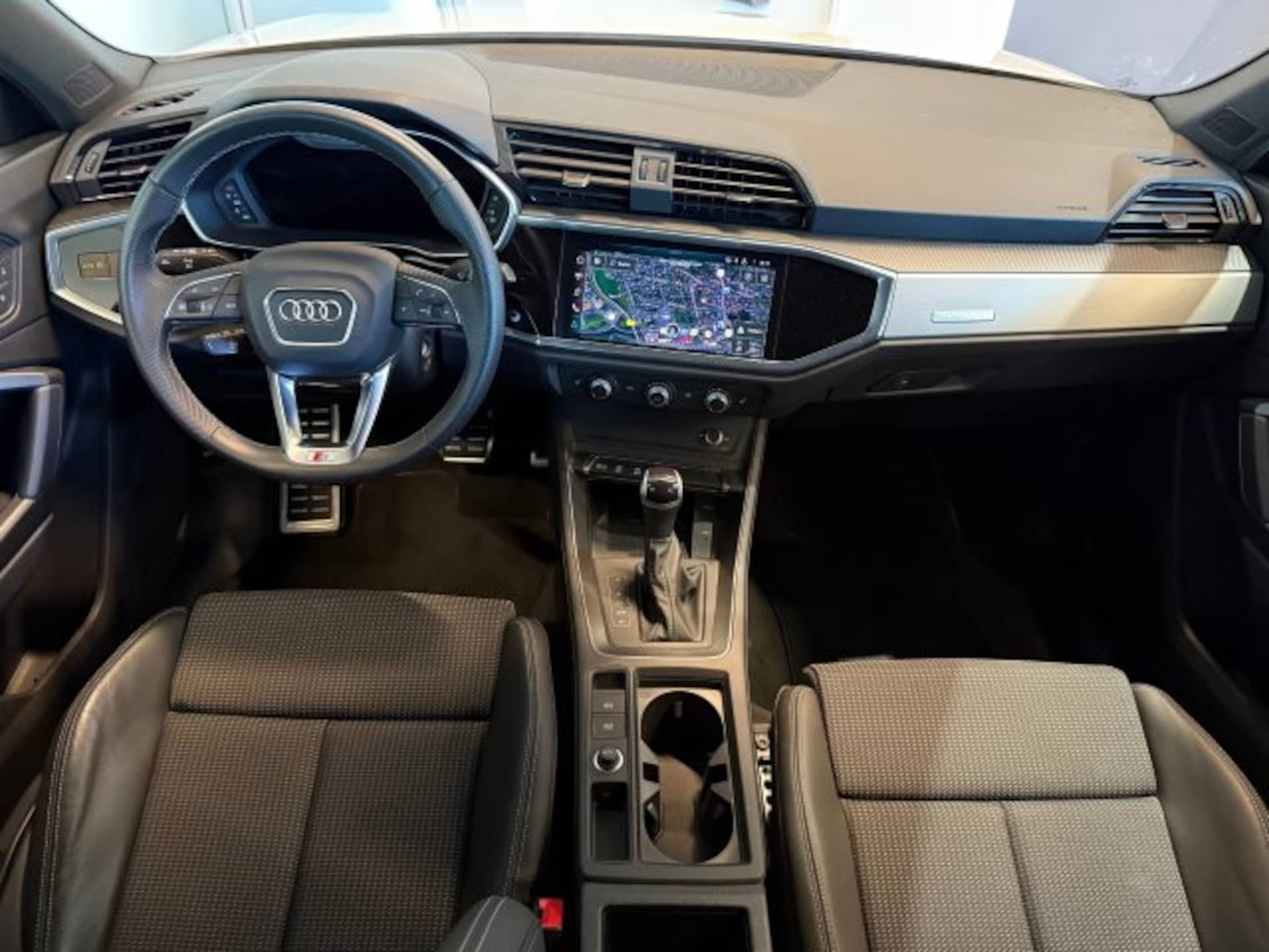 Audi Q3 Sportback S line
