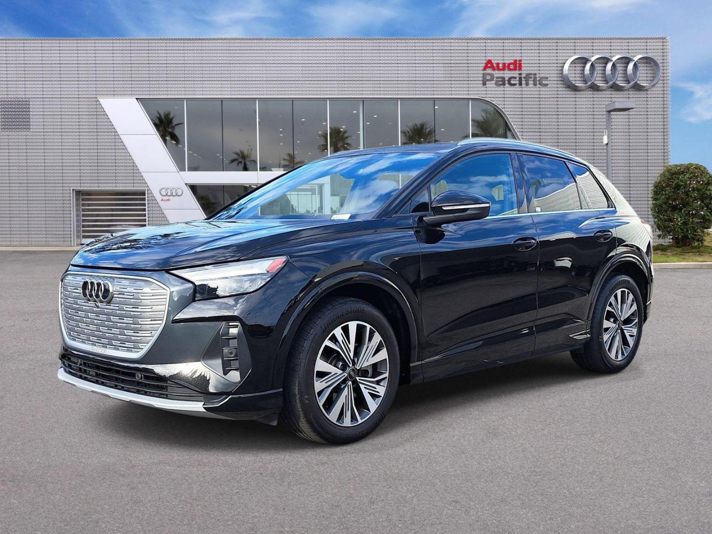 2024 Audi Q4 e-tron 40 Premium's photo