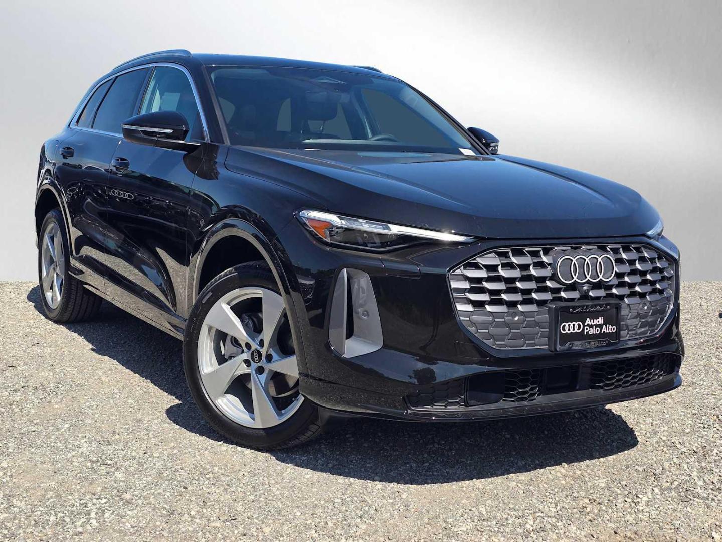 2025 Audi Q5 40 Premium Plus's photo