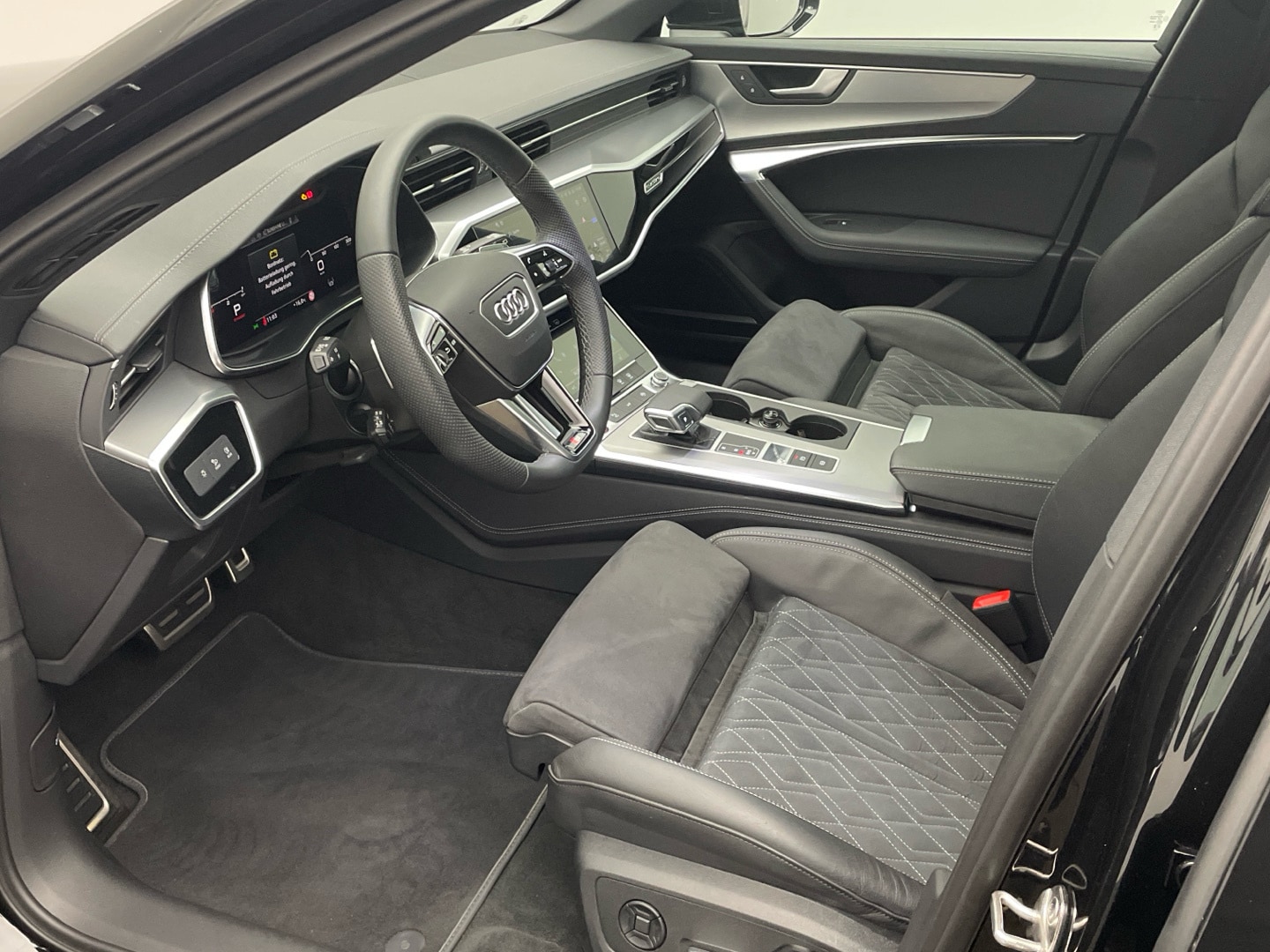 Bild über Audi S6 Avant TDI quattro tiptronic - für weitere Informationen kontaktieren Sie den Audi Partner