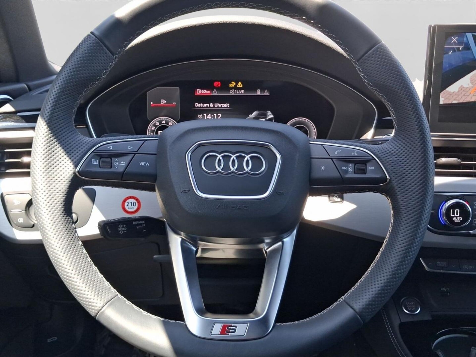Audi A4 Avant S line