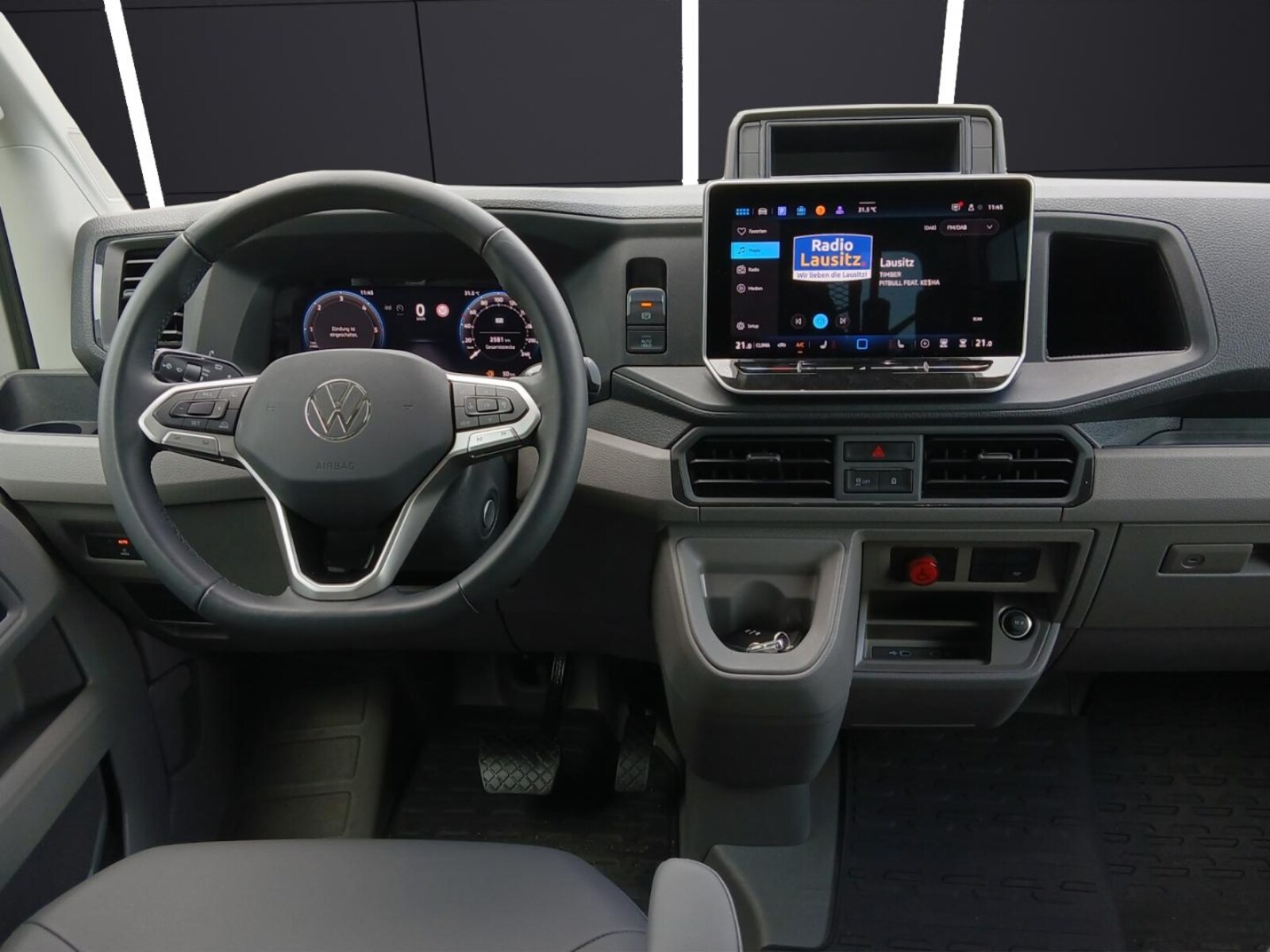Volkswagen Crafter Kasten mittlerer Radstand – Bild 14