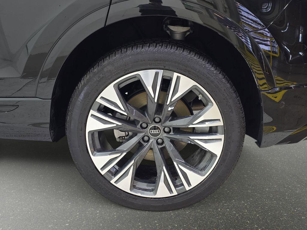 2025 Audi Q8 Premium Plus - Photo 35