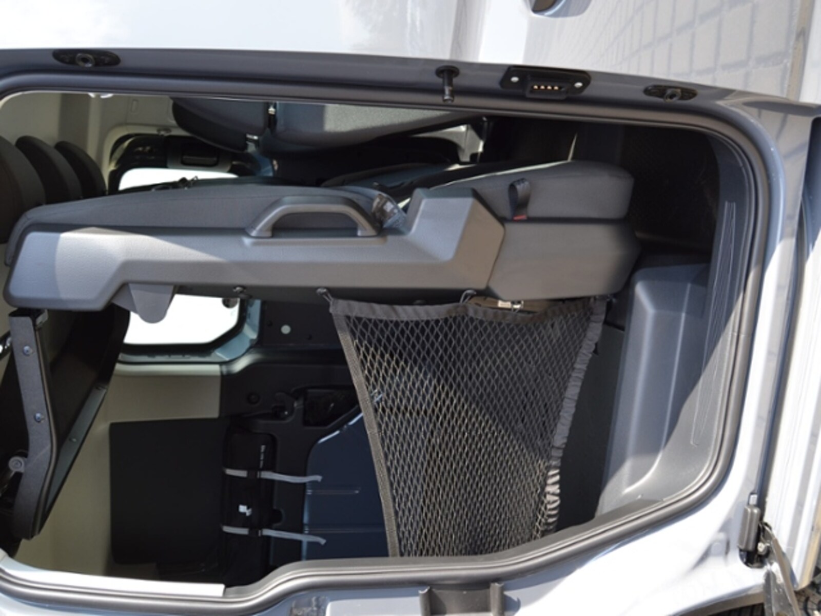 Volkswagen Caddy Kombi – Bild 10