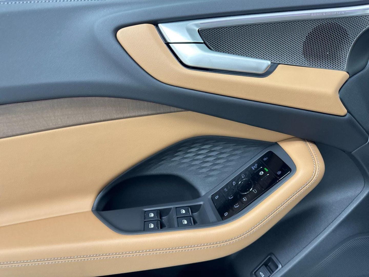 2025 Audi New A5 Premium Plus - Photo 11
