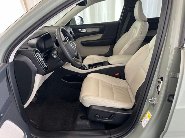 2024 Volvo XC40