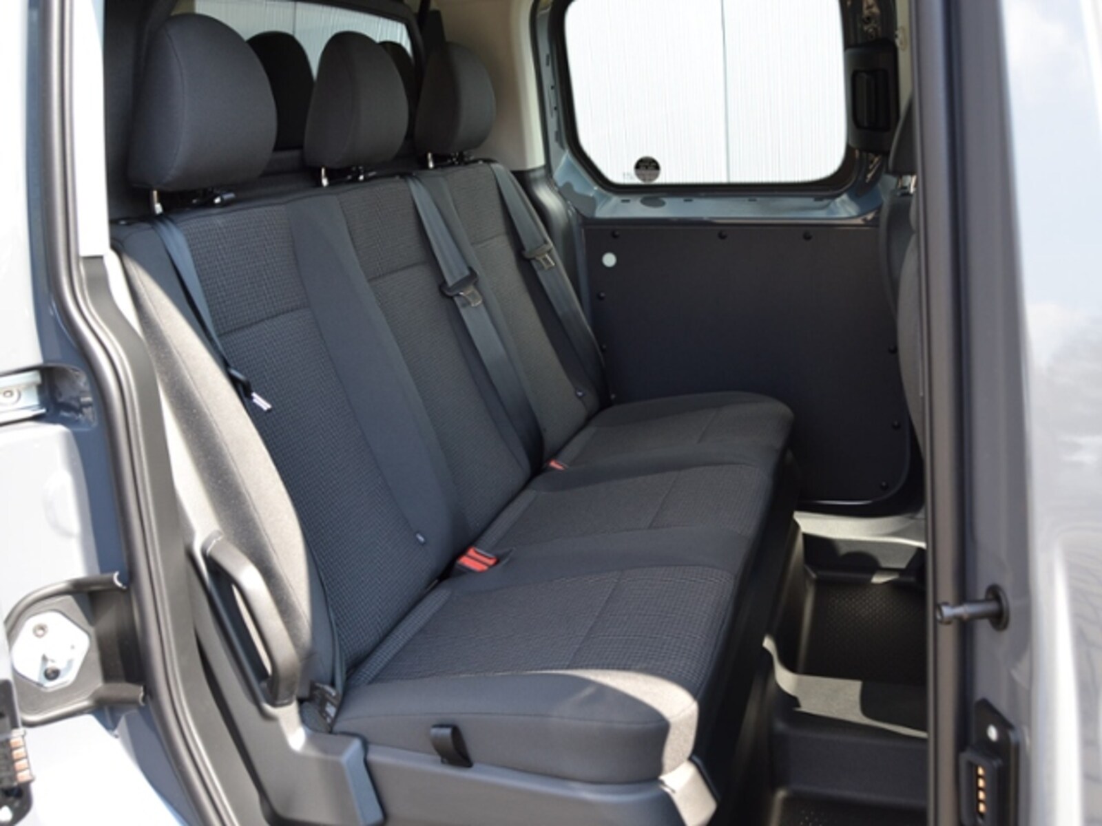 Volkswagen Caddy Kombi – Bild 9