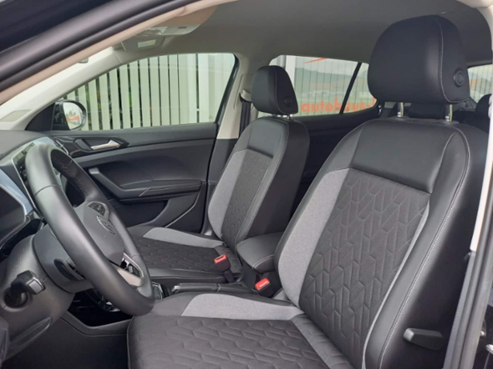 Volkswagen T-Cross – Bild 12