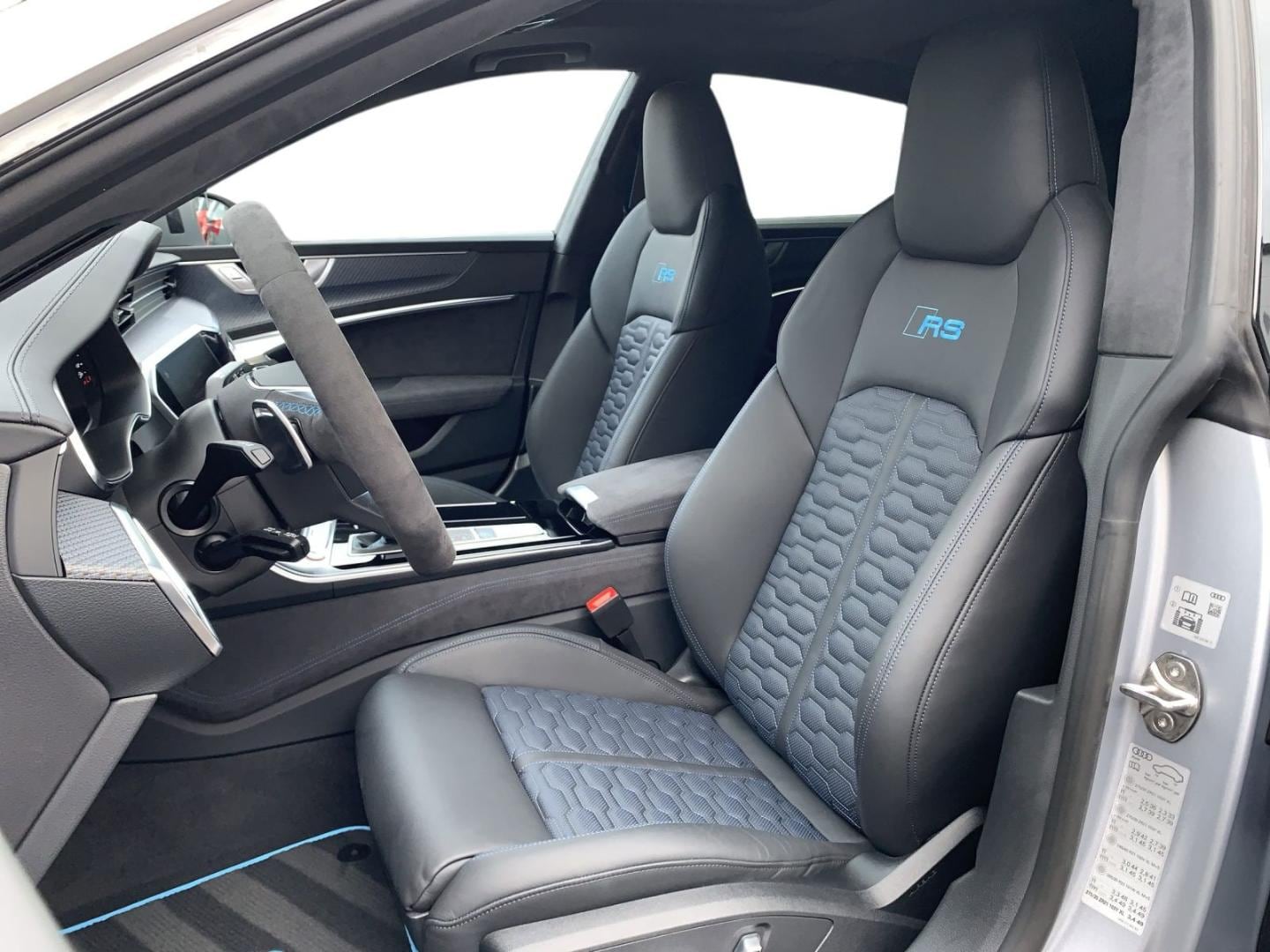 Bild über Audi RS 7 Sportback quattro tiptronic - für weitere Informationen kontaktieren Sie den Audi Partner