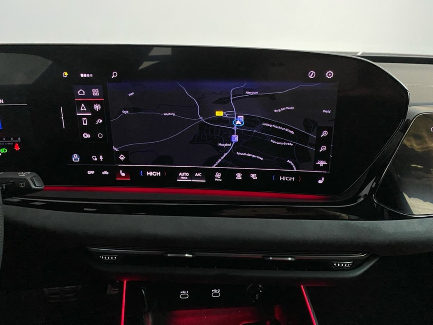 Bild über Audi A6 Avant e-hybrid e-hybrid quattro 220 kW S tronic - für weitere Informationen kontaktieren Sie den Audi Partner