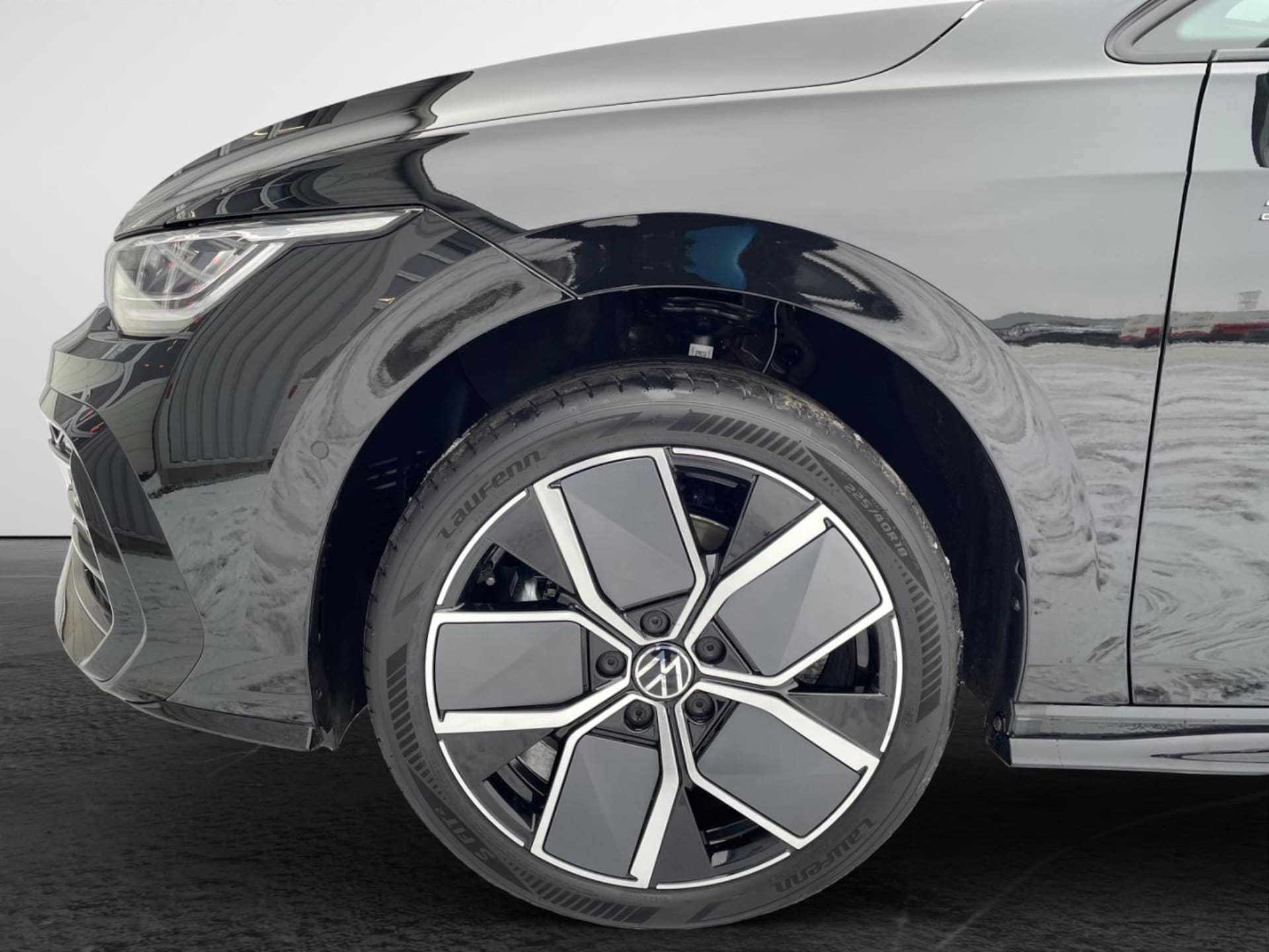 Volkswagen Golf Variant R-Line