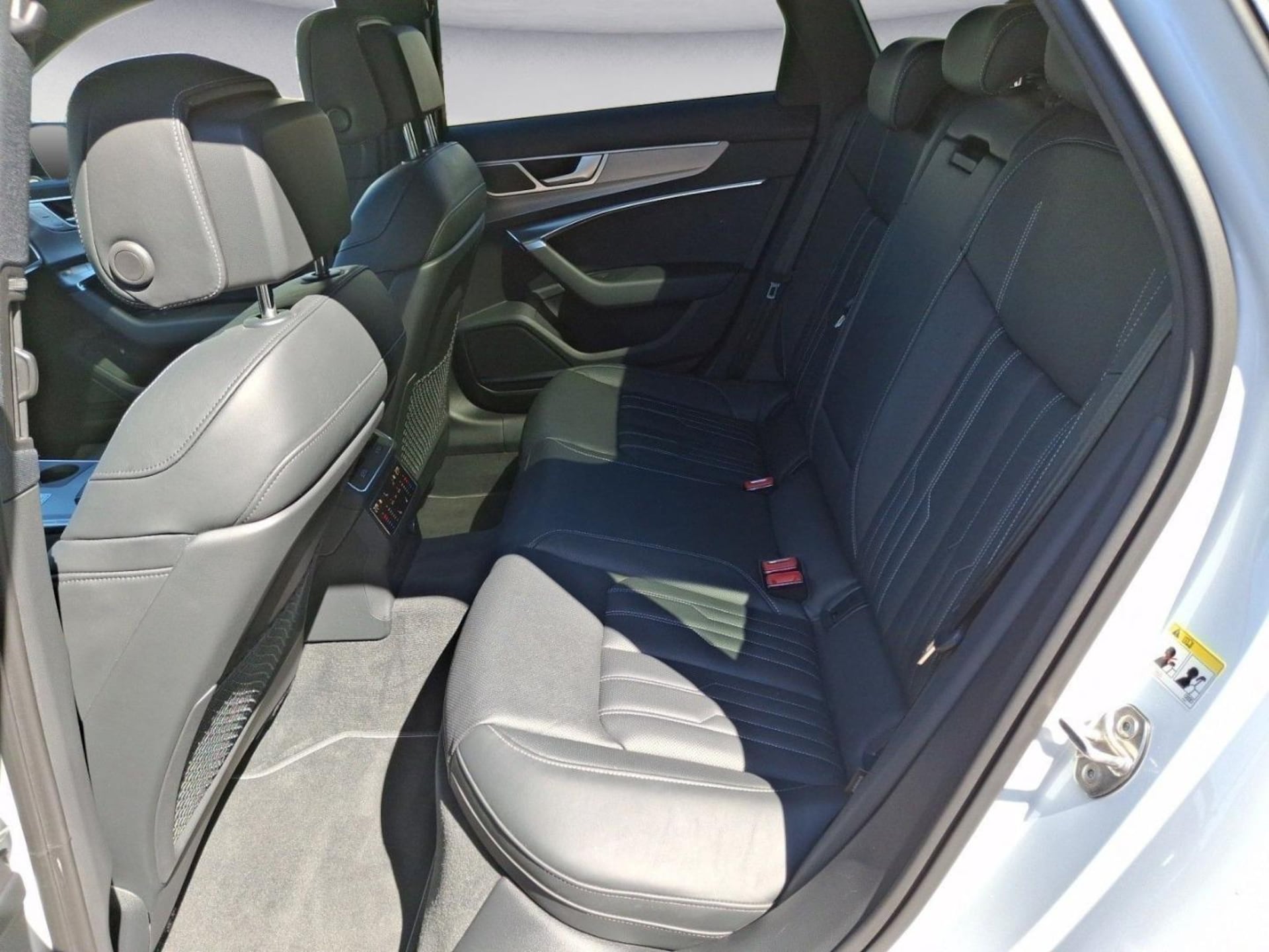 Audi S6 Avant