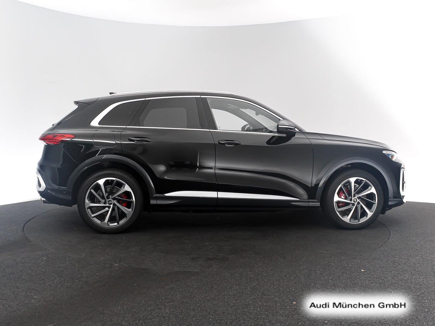 Bild über Audi SQ5 SUV TFSI 270 kW S tronic - für weitere Informationen kontaktieren Sie den Audi Partner