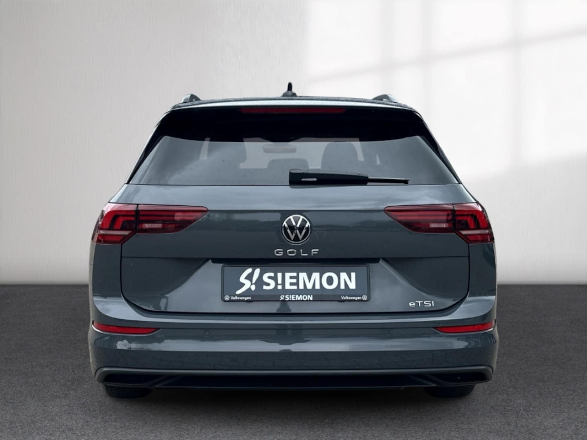 Volkswagen Golf Variant Life