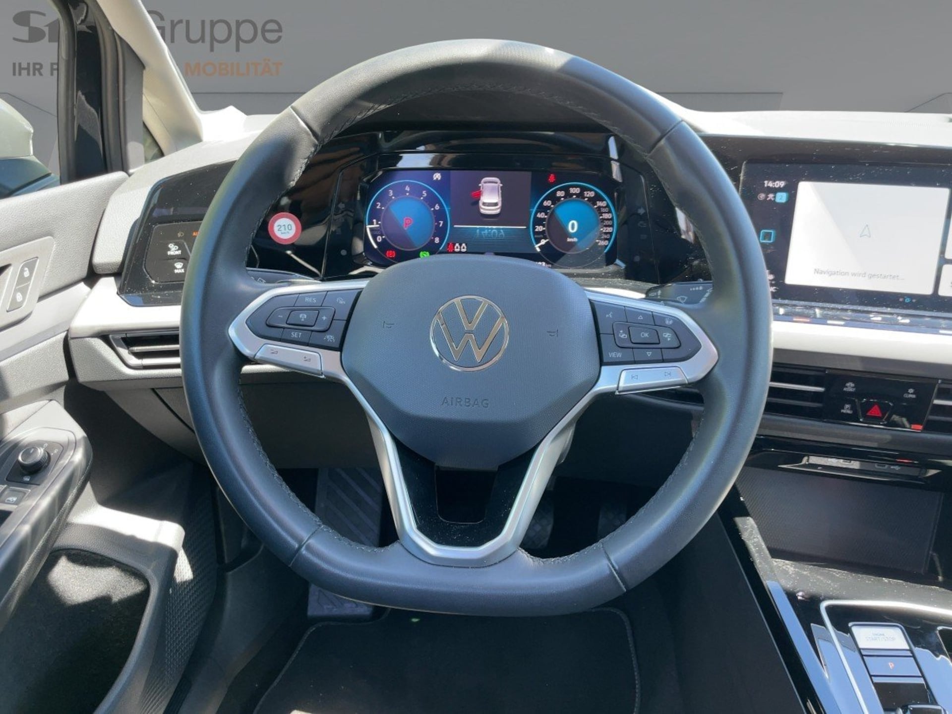 Volkswagen Golf Style