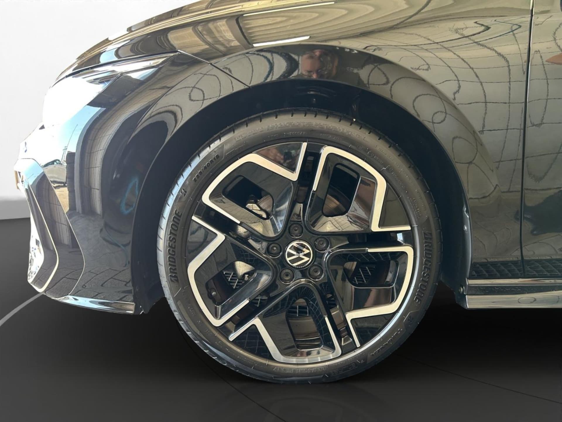 Volkswagen Golf R-Line