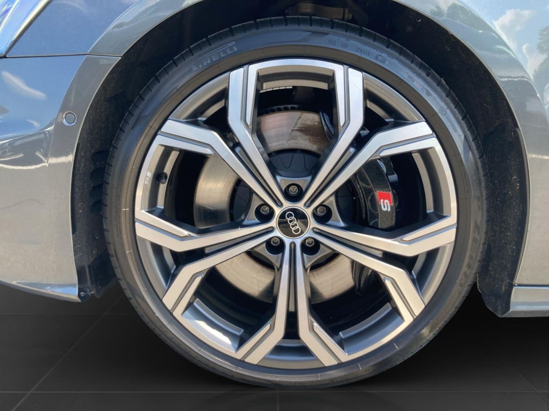 Audi S6 Avant