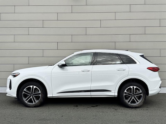 Photo of 2025 Audi Q5