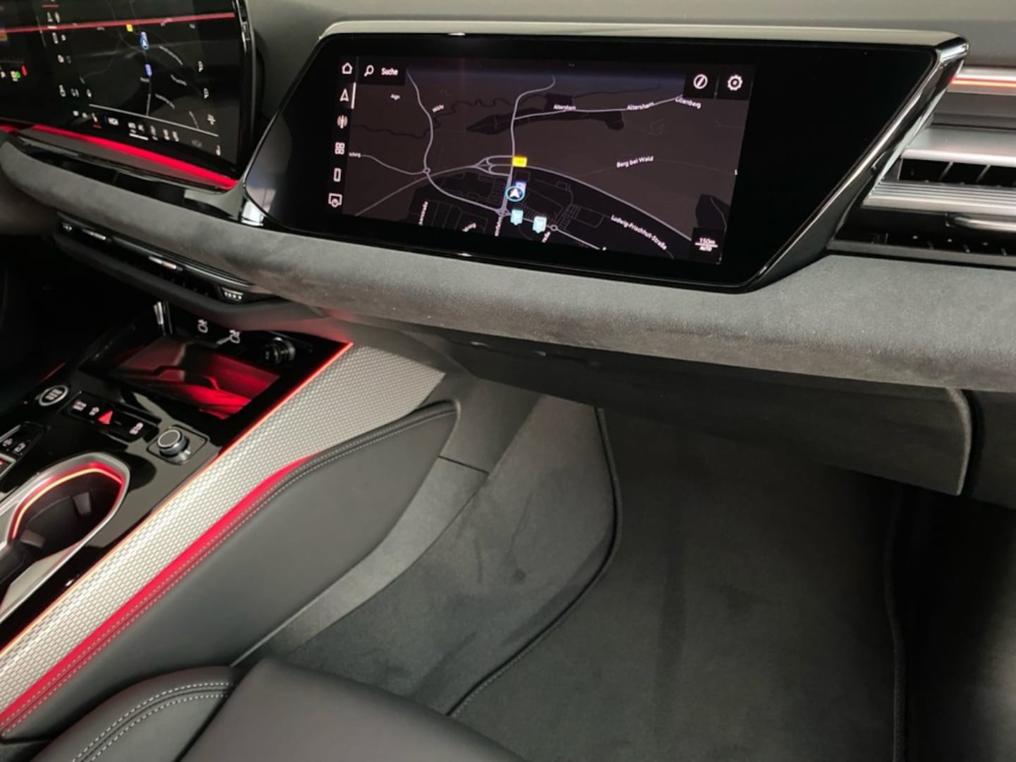 Bild über Audi A6 Avant e-hybrid e-hybrid quattro 220 kW S tronic - für weitere Informationen kontaktieren Sie den Audi Partner