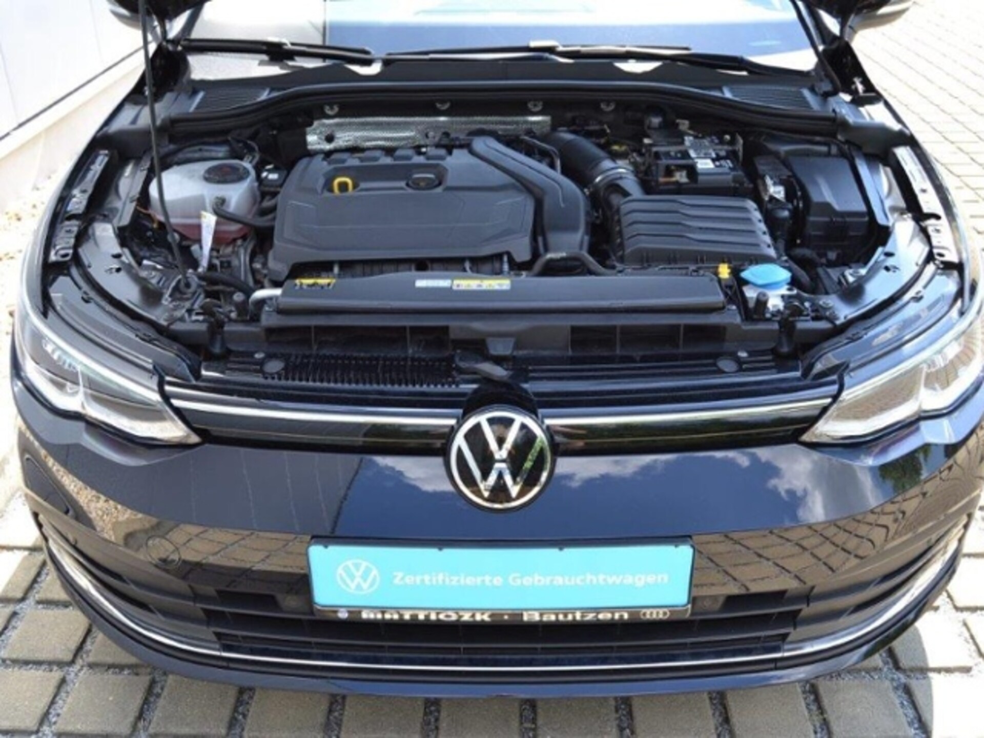 Volkswagen Golf Life