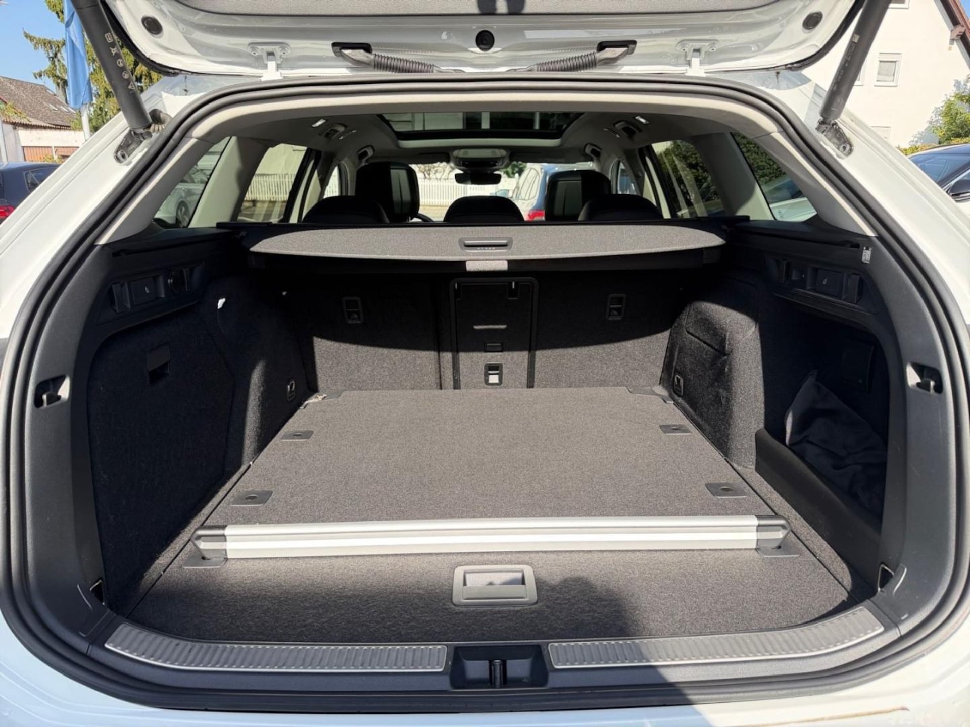 Volkswagen Passat Elegance