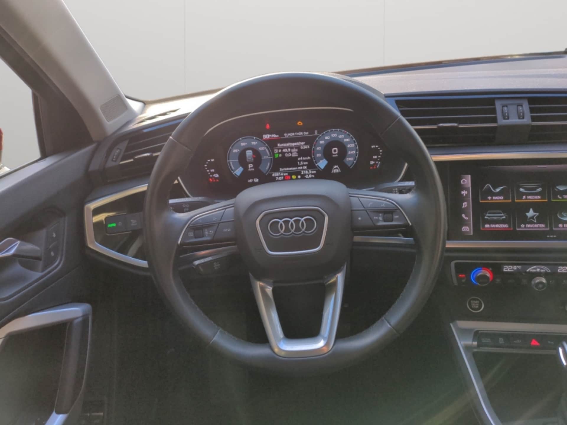 Audi Q3 TFSI e S line