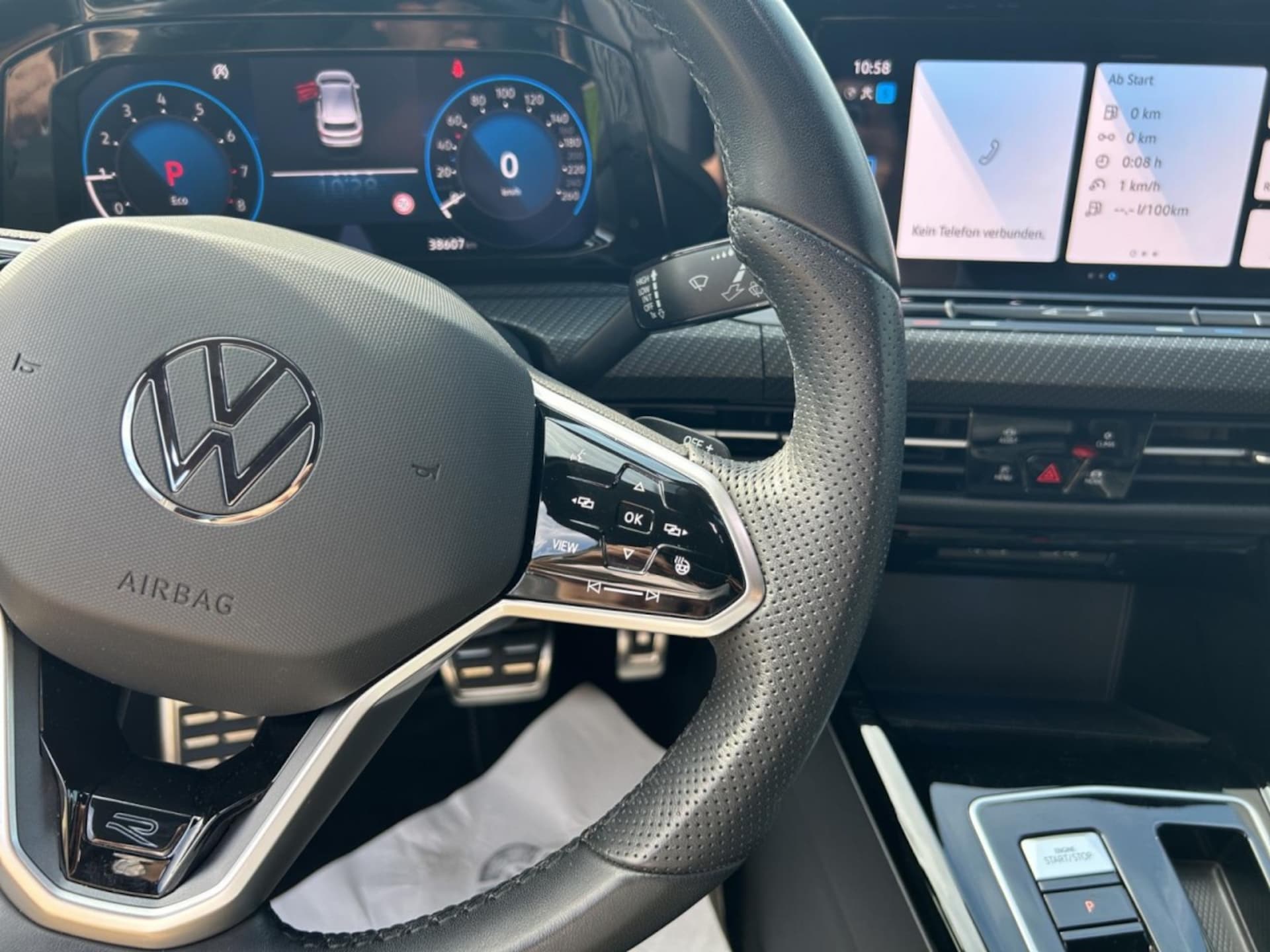 Volkswagen Golf R-Line