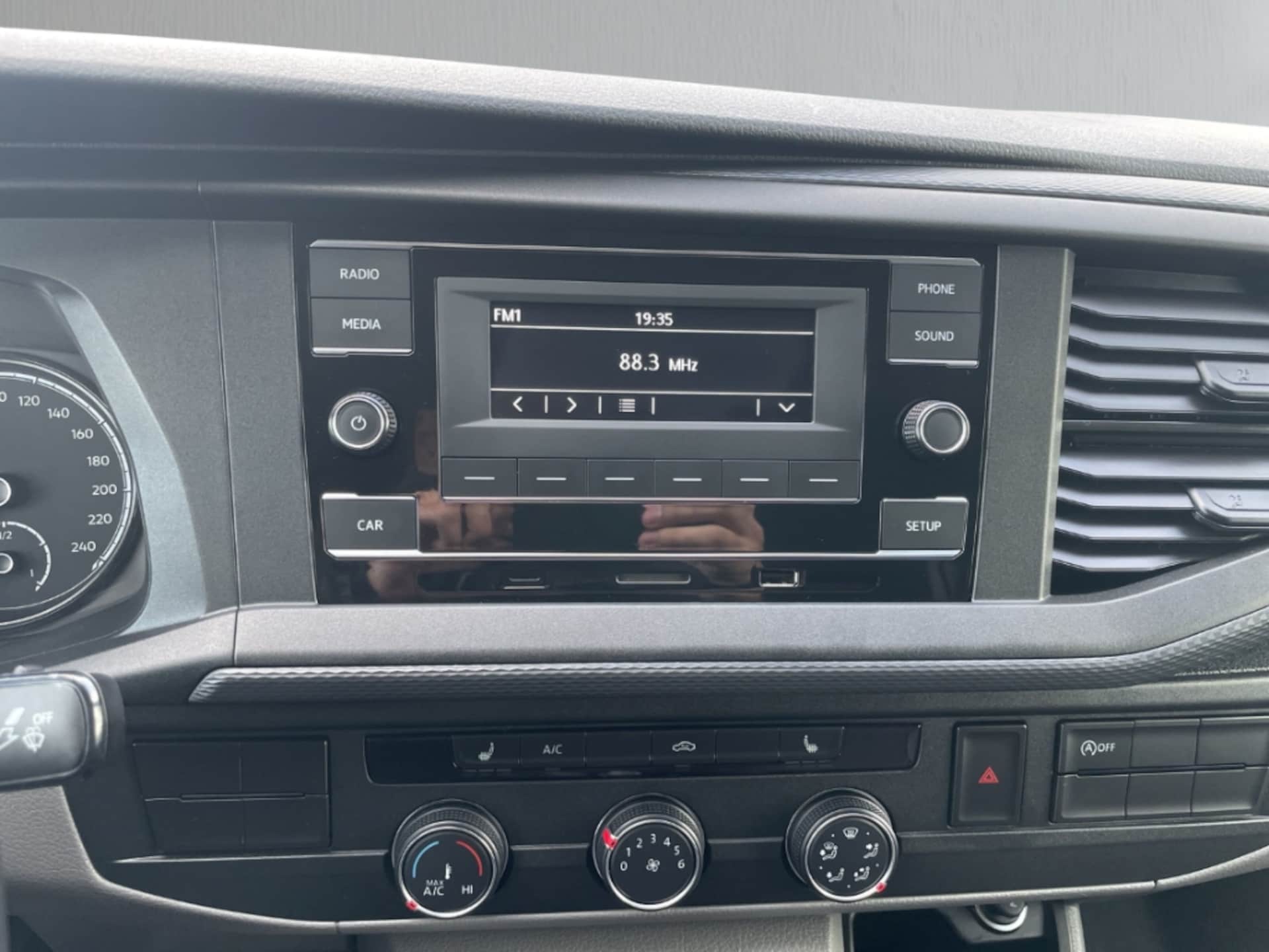 Volkswagen T6.1 Transporter Kasten langer Radstand