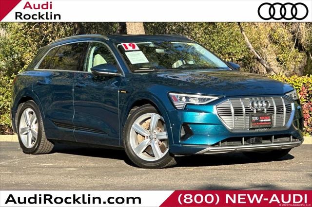 2019 Audi e-tron Prestige