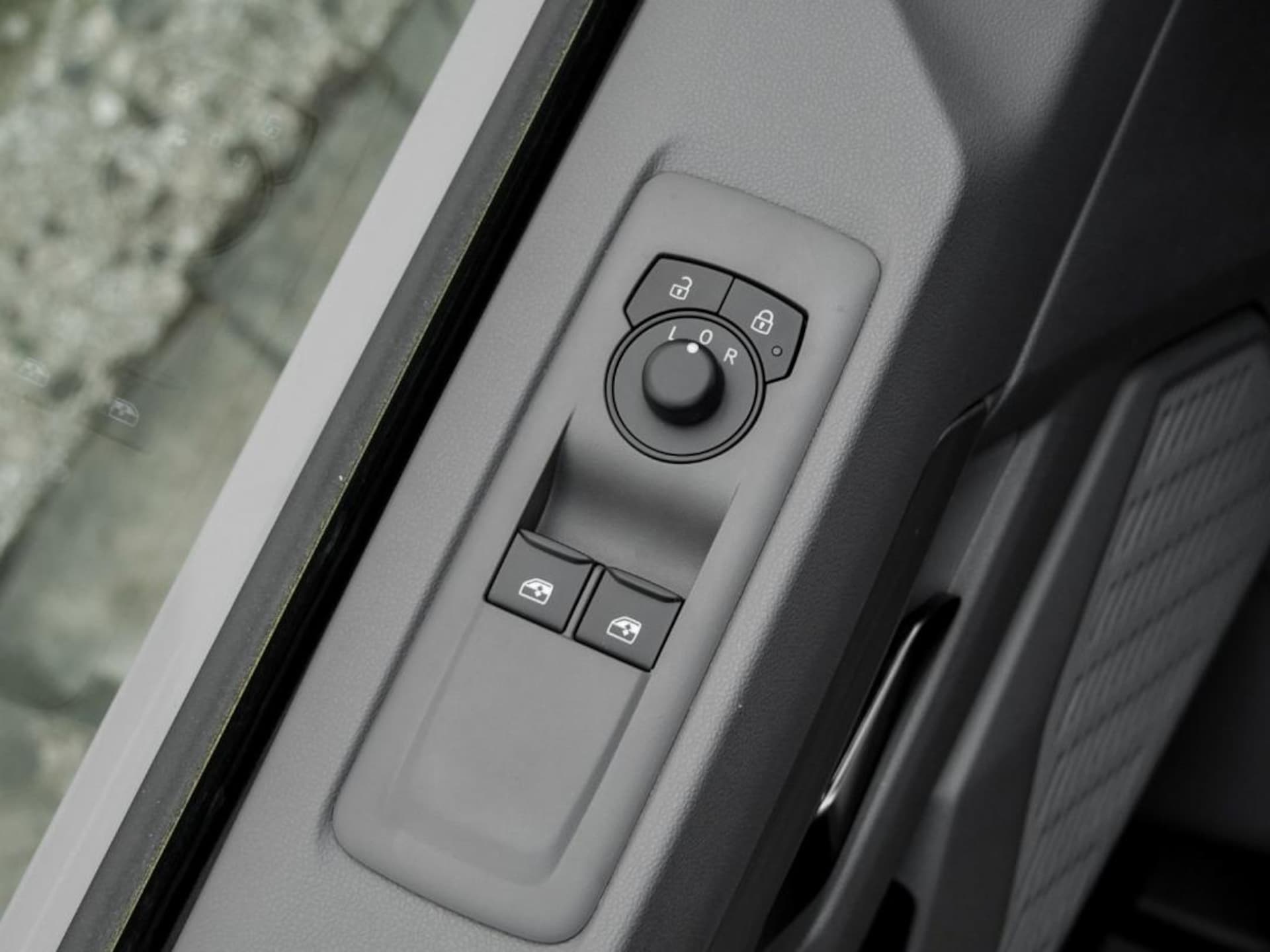 Volkswagen Caravelle langer Radstand Life