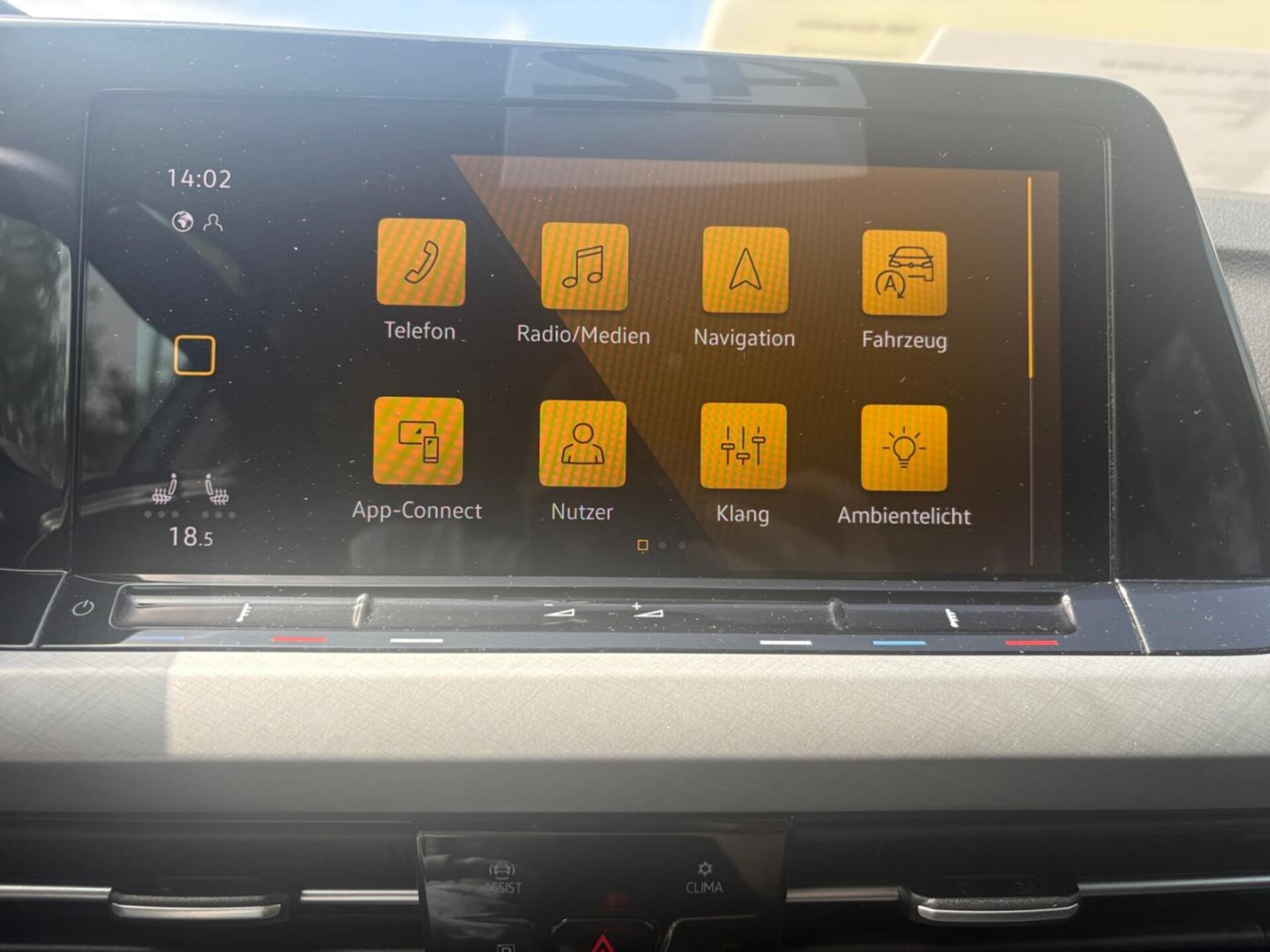 Volkswagen Golf Life