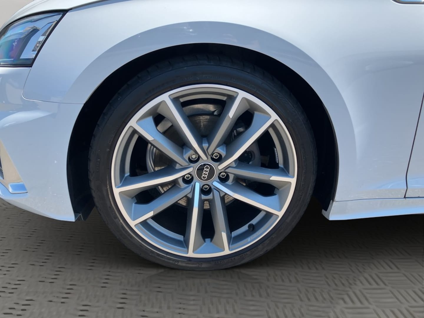 Bild über Audi A5 Cabriolet advanced 35 TFSI S tronic - für weitere Informationen kontaktieren Sie den Audi Partner