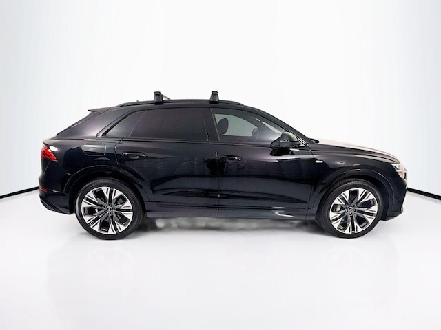 2026 Audi Q8