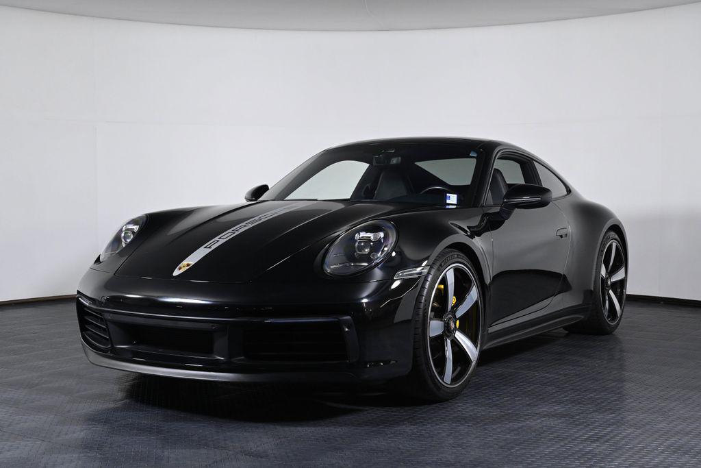2020 Porsche 911 Carrera 4 Coupe's photo