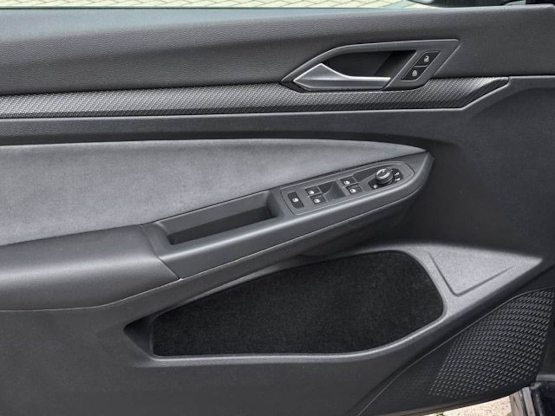 Volkswagen Golf Variant R-Line